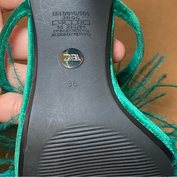 Zara Feathered Velvet Heels Size 6 - Picture 9 of 13